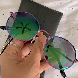 Quay Mod Star shades